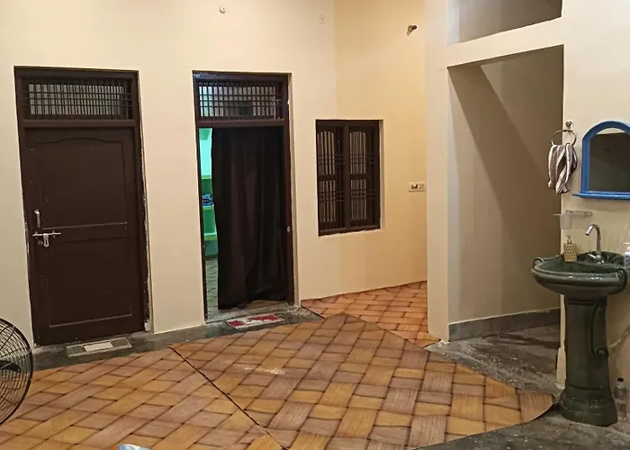 Rudra Home Stay Ayodhya
